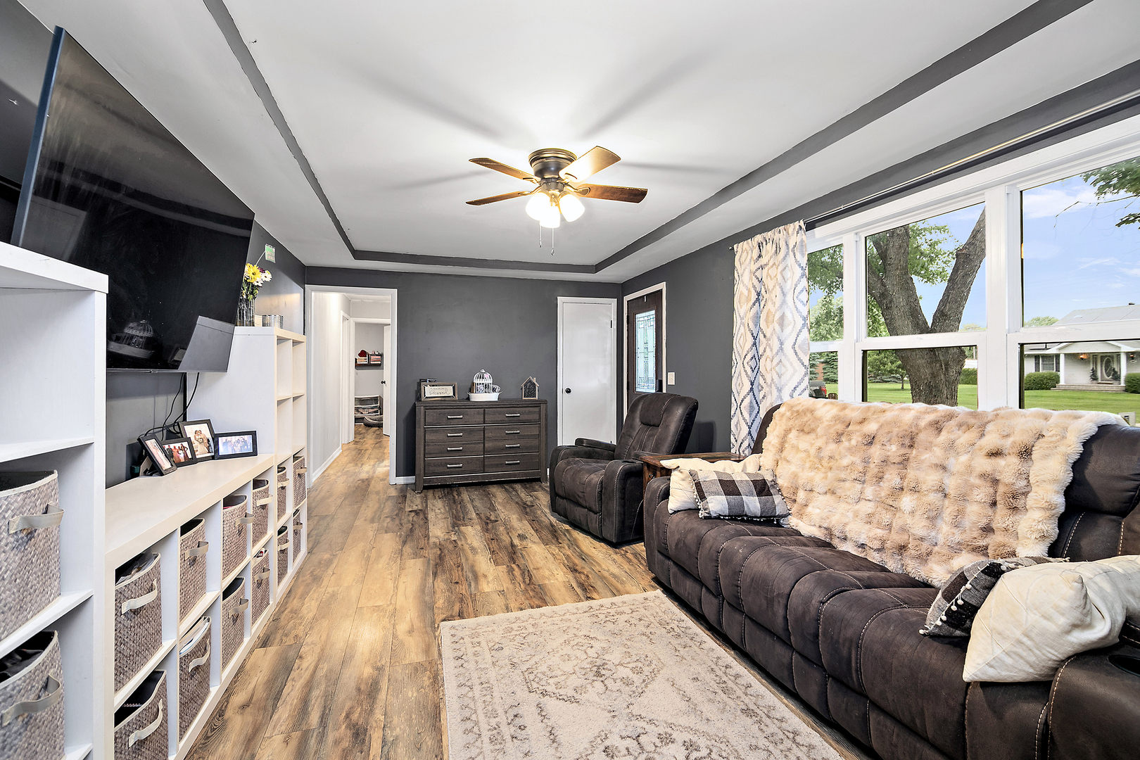 570 E 2nd Avenue, Clifton, IL 60927