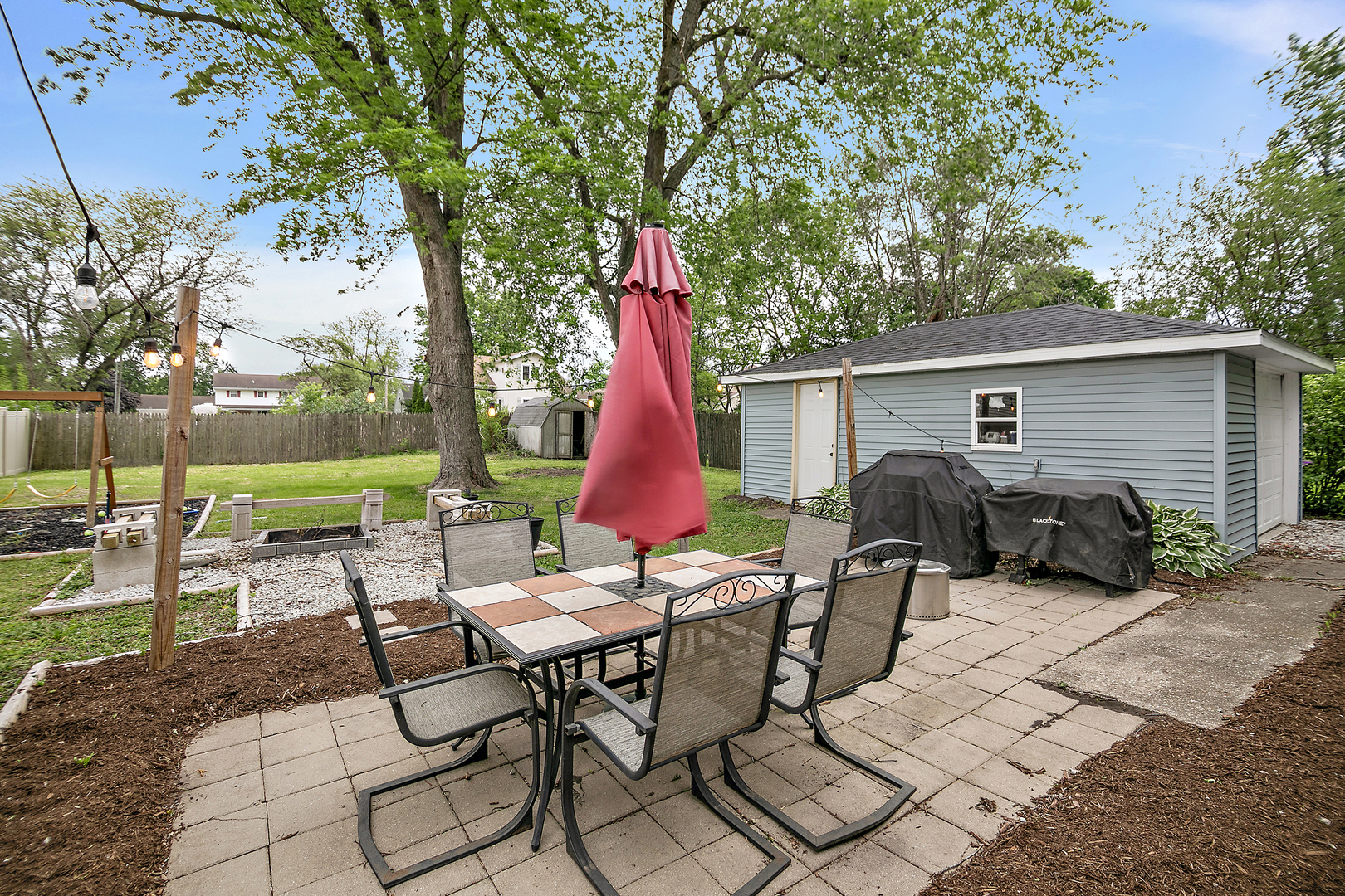 570 E 2nd Avenue, Clifton, IL 60927