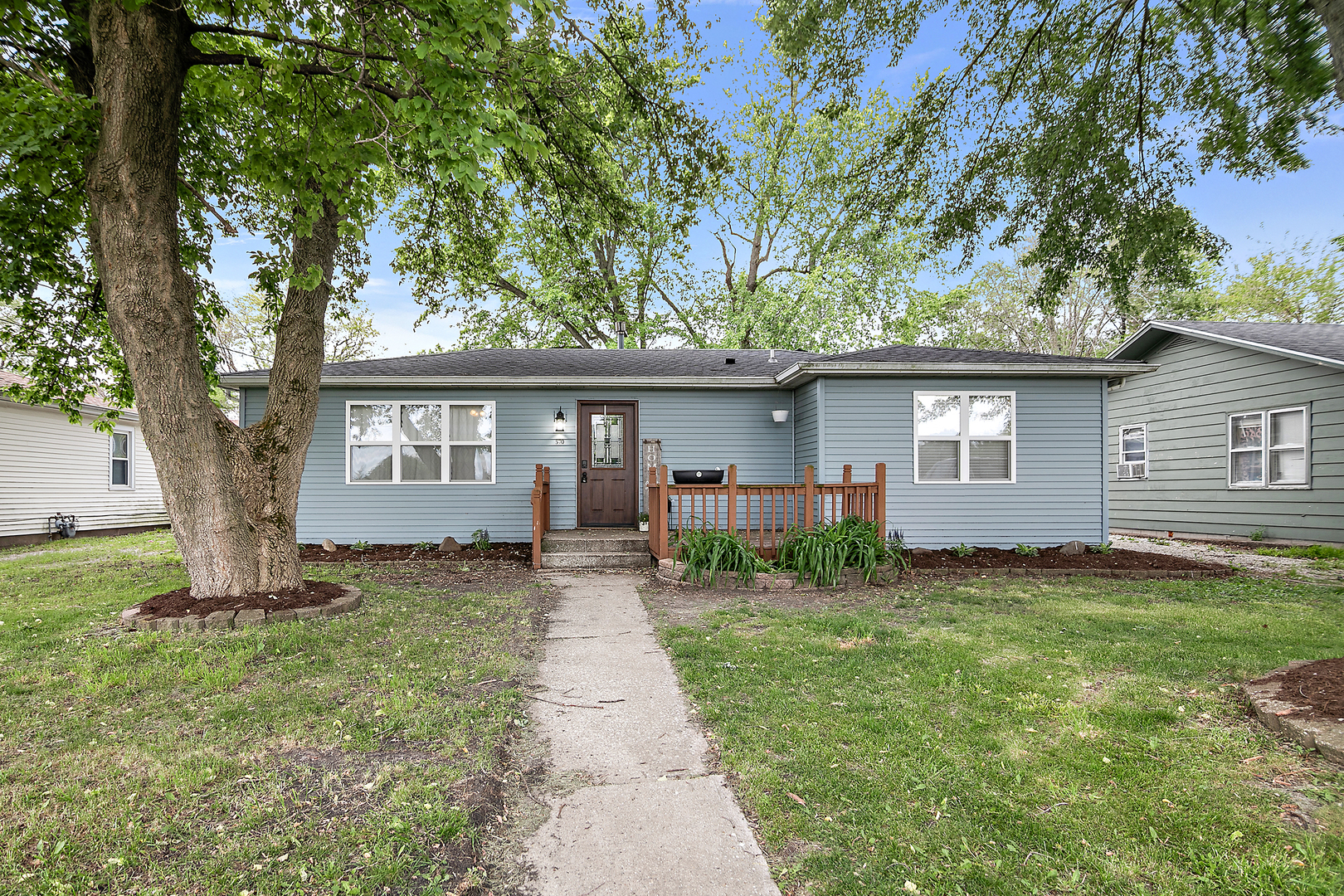 570 E 2nd Avenue, Clifton, IL 60927