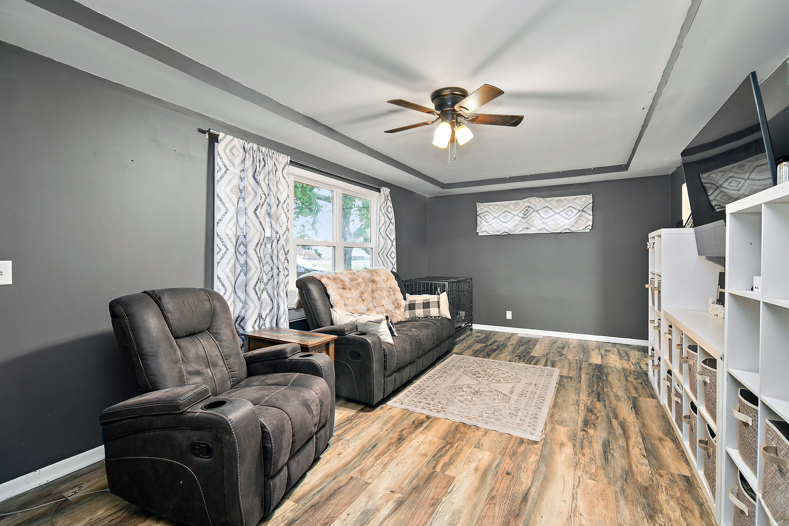 570 E 2nd Avenue, Clifton, IL 60927