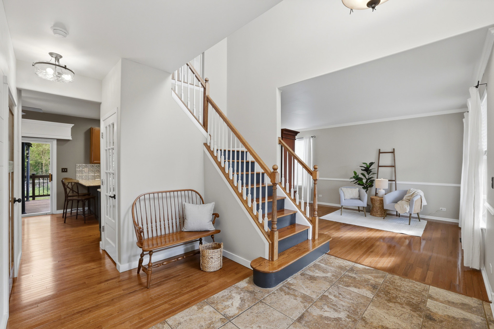 400 Willow Road, Lakemoor, IL 60051