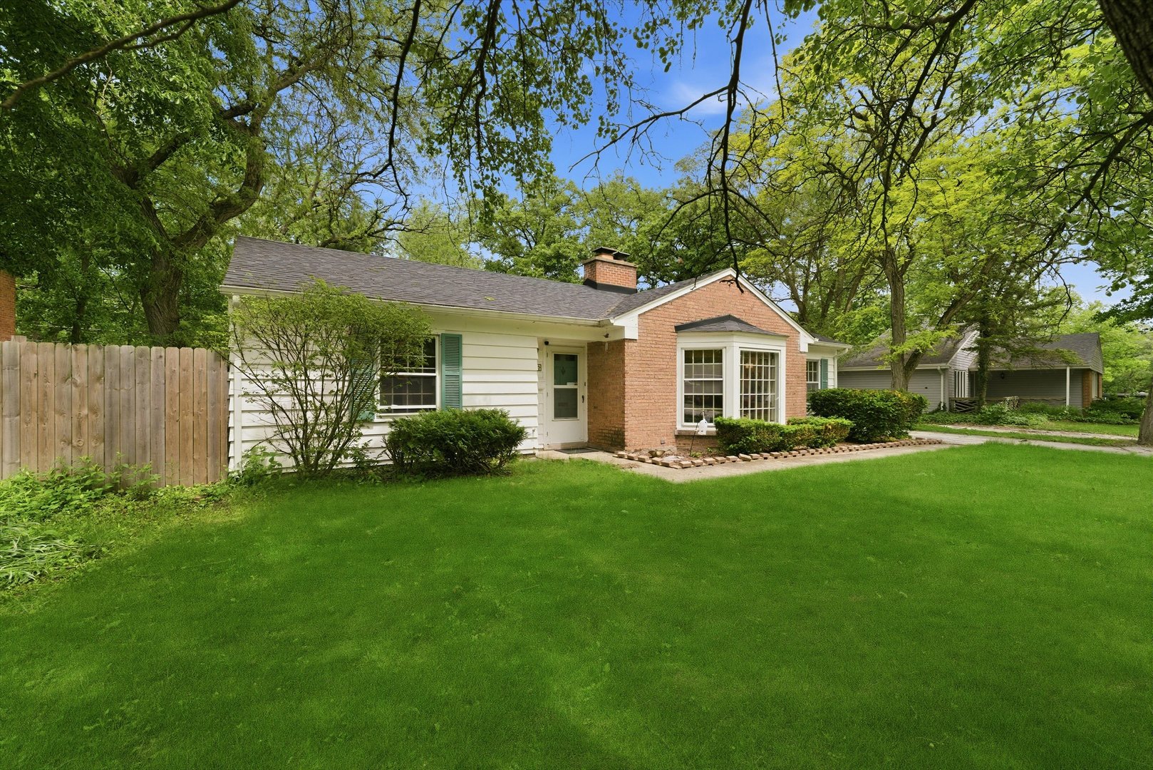 350 Oakwood Street, Park Forest, IL 60466