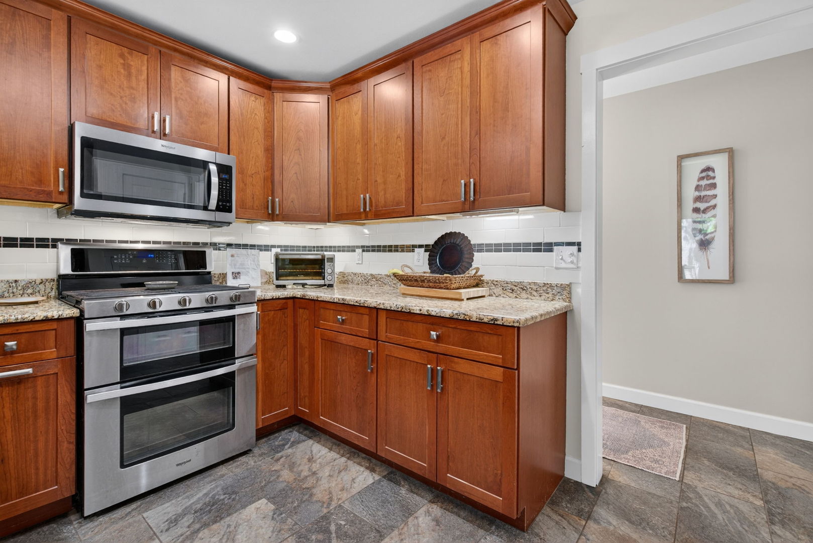 223 Willow Lane, Geneva, IL 60134
