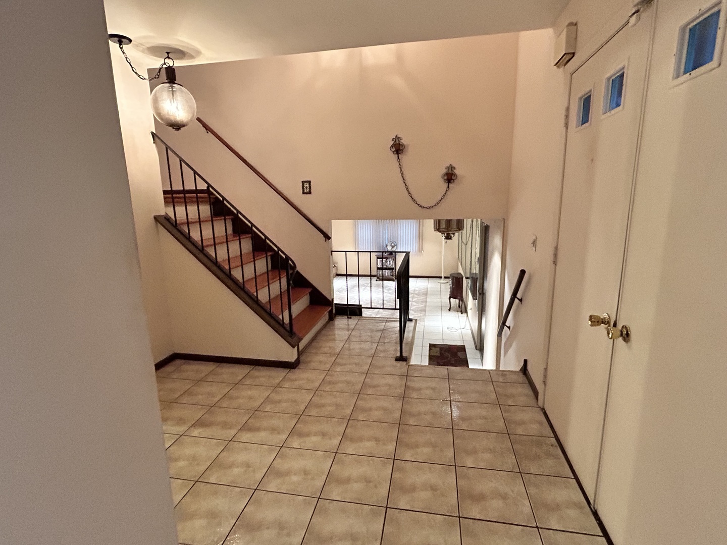 532 S Blackstone Avenue, Glenwood, IL 60425
