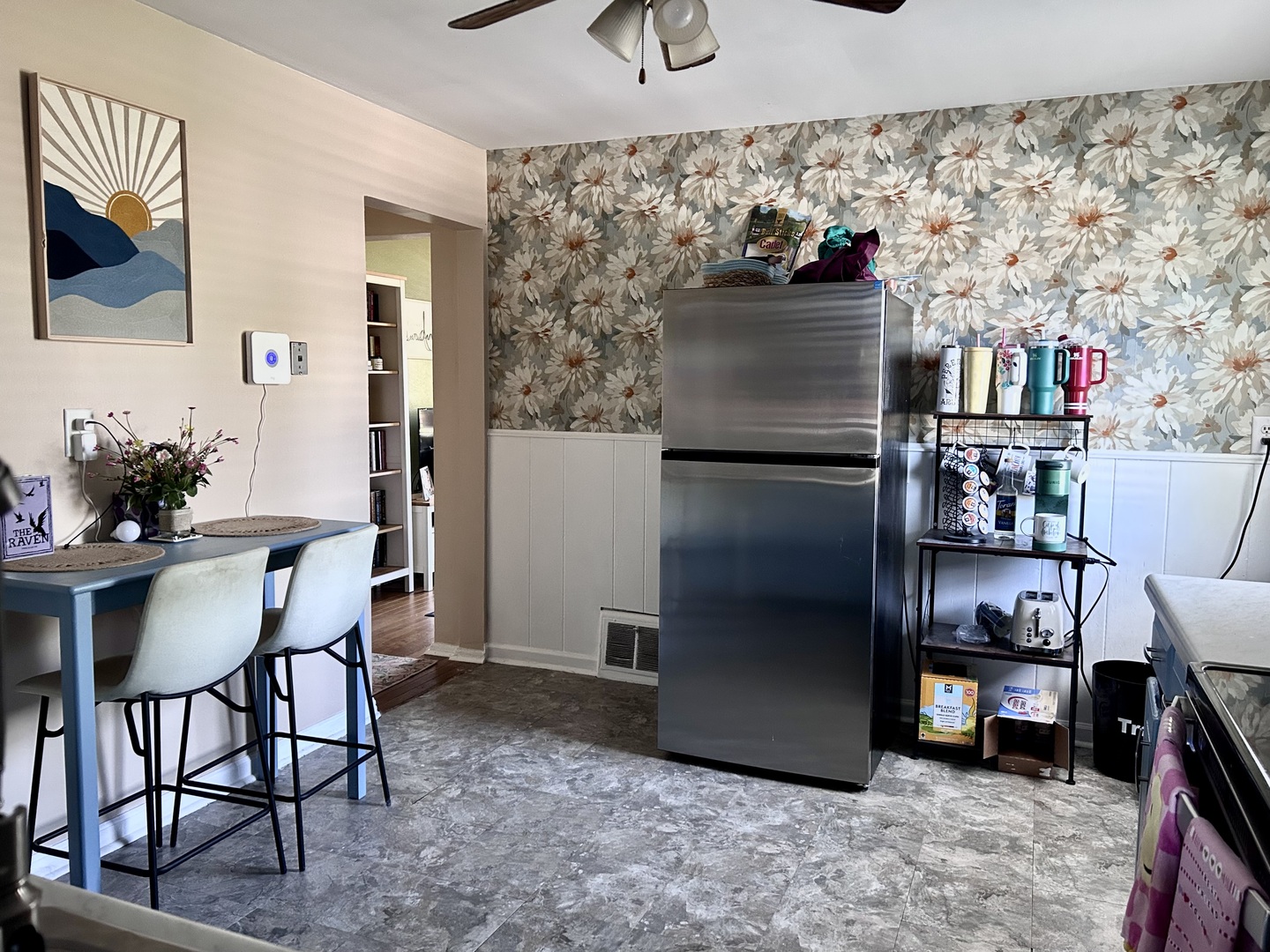 2208 W Vernon Court, Peoria, IL 61604