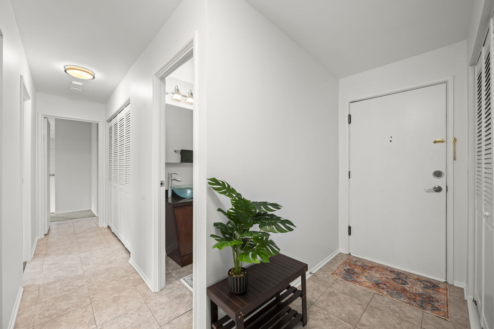 1103 S Hunt Club Drive #126, Mount Prospect, IL 60056