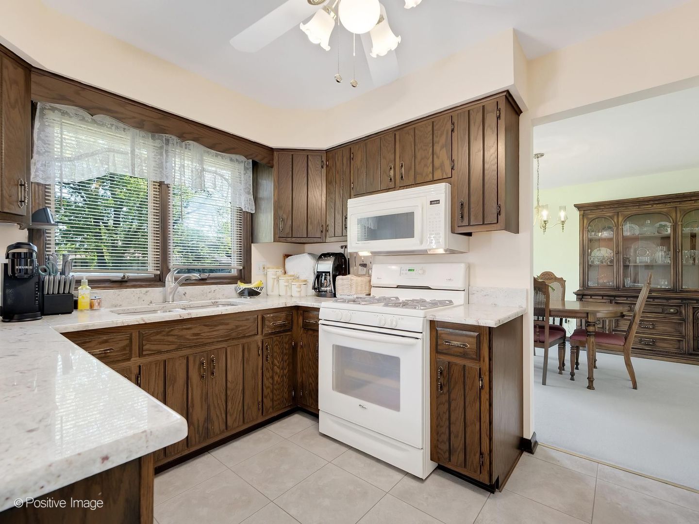 1925 Glencoe Street, Wheaton, IL 60187
