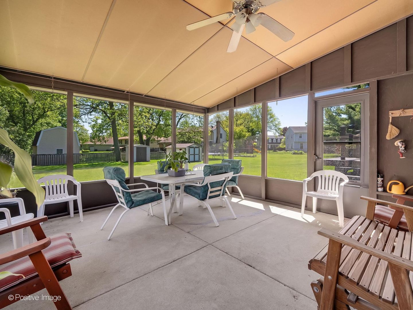 1925 Glencoe Street, Wheaton, IL 60187