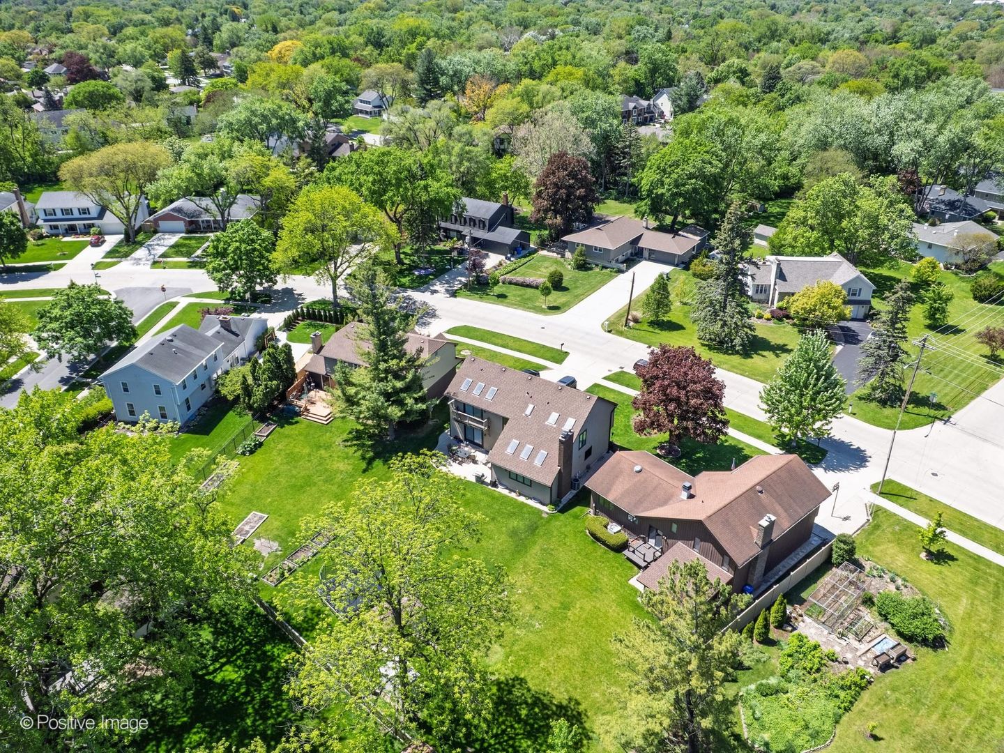 1925 Glencoe Street, Wheaton, IL 60187