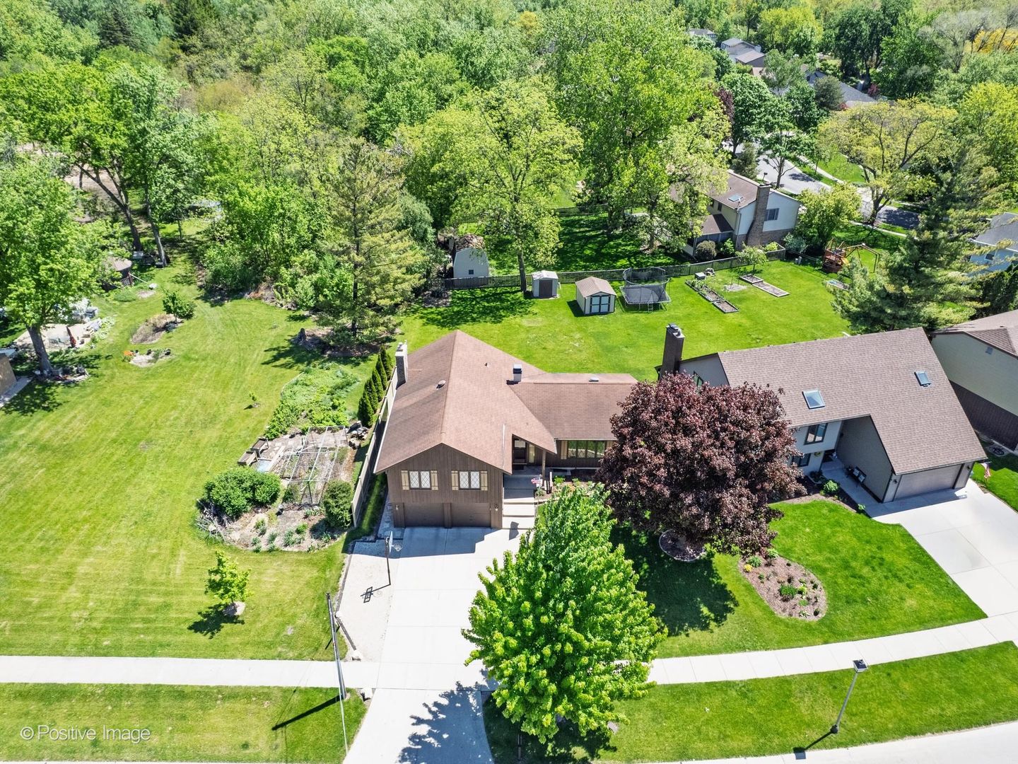 1925 Glencoe Street, Wheaton, IL 60187