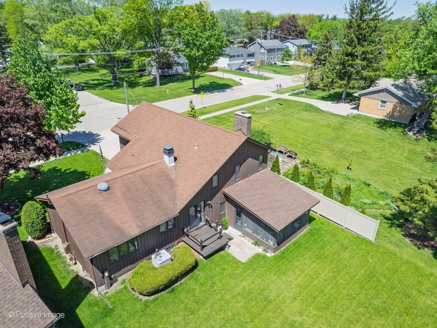1925 Glencoe Street, Wheaton, IL 60187