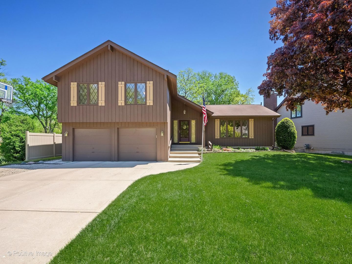 1925 Glencoe Street, Wheaton, IL 60187
