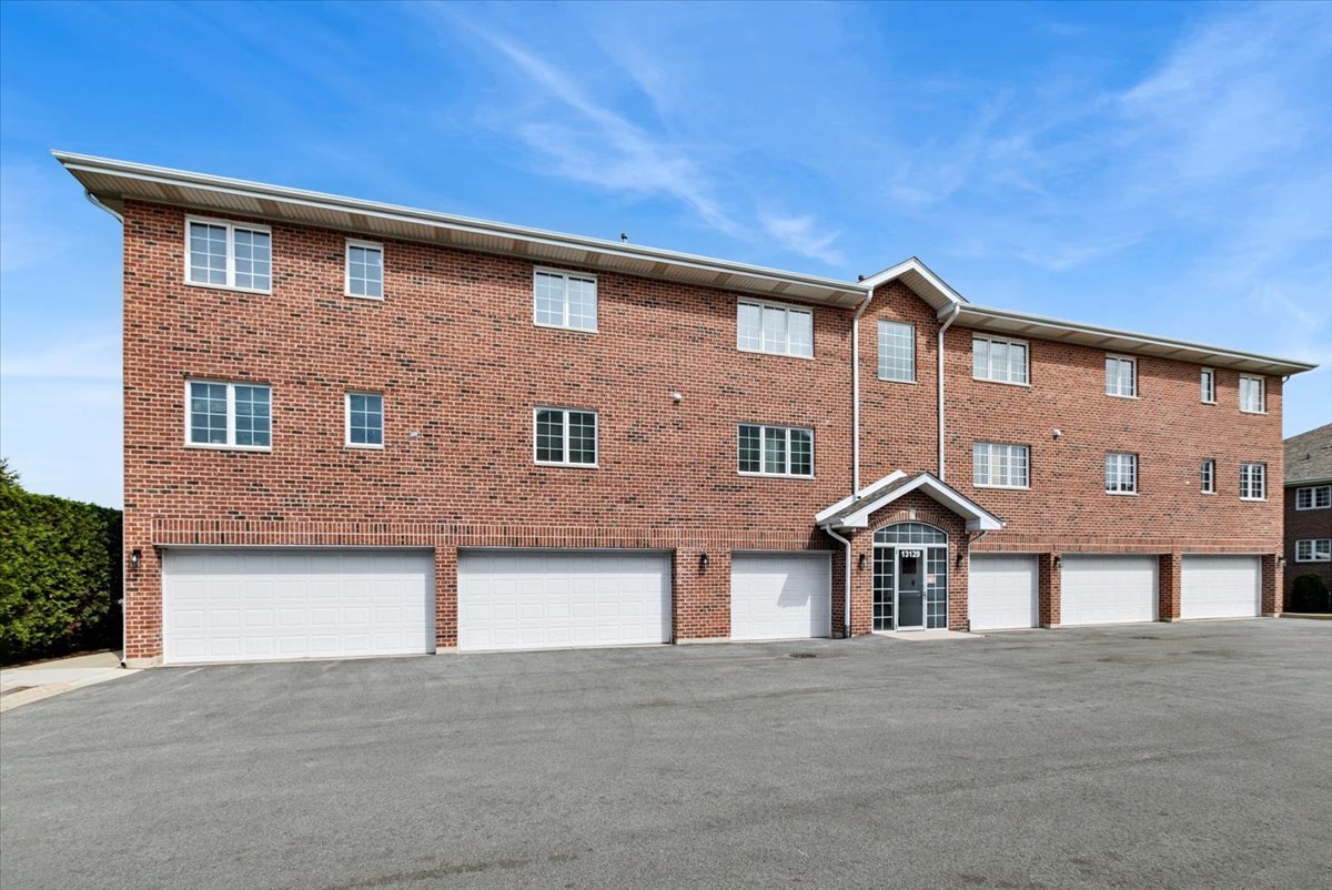 13129 Forest Ridge Drive #3C, Palos Heights, IL 60463