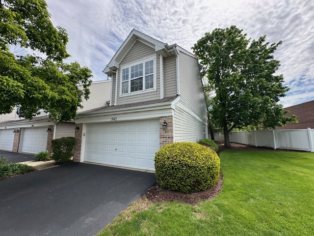 1942 Town Drive, Naperville, IL 60565