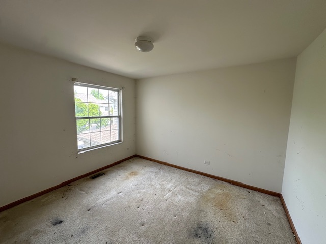 1942 Town Drive, Naperville, IL 60565
