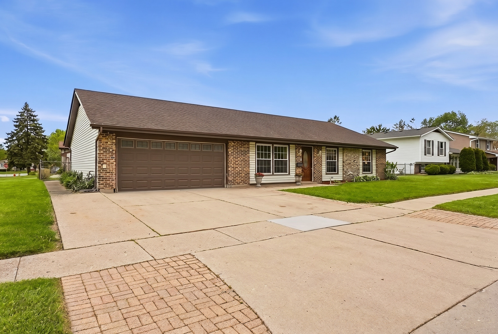 1402 Cynthia Lane, Hanover Park, IL 60133