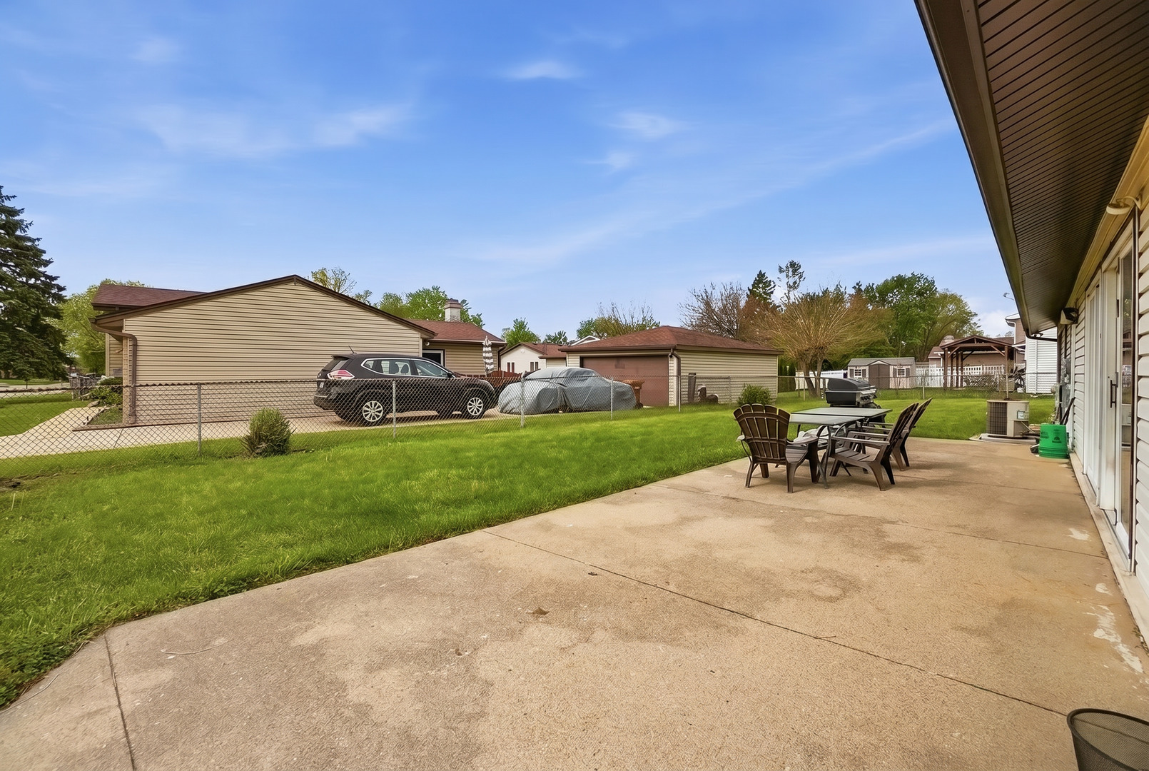 1402 Cynthia Lane, Hanover Park, IL 60133