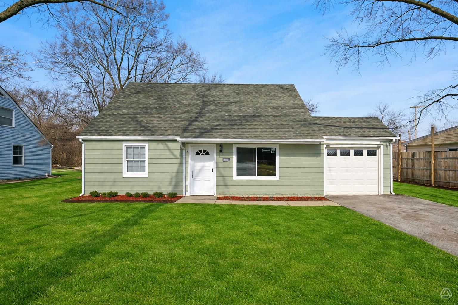 1412 W Broadview Avenue, Crete, IL 60417