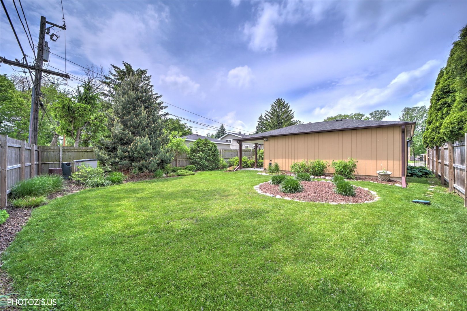 159 N Edgewood Avenue, Wood Dale, IL 60191
