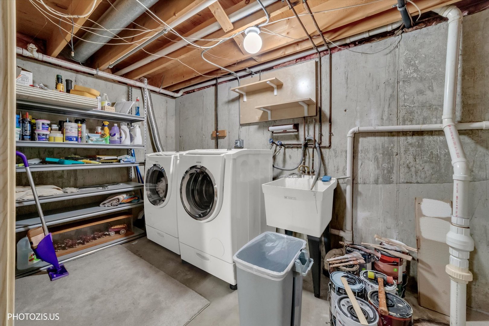 159 N Edgewood Avenue, Wood Dale, IL 60191