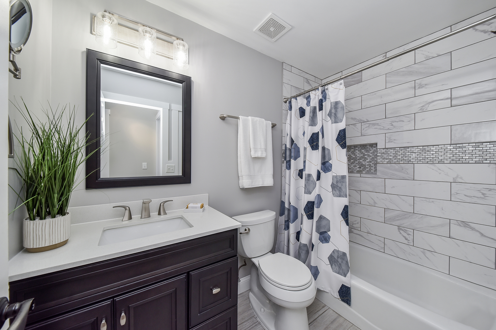 2067 Childs Court, Wheaton, IL 60187