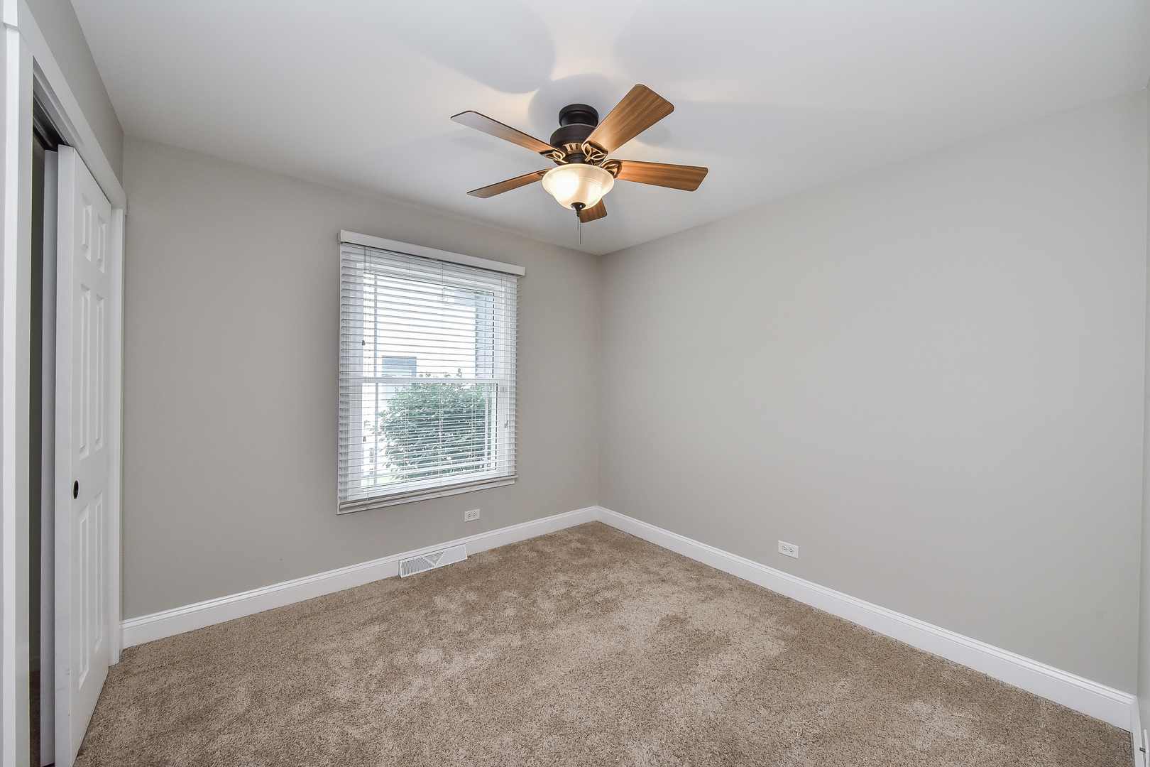 2067 Childs Court, Wheaton, IL 60187