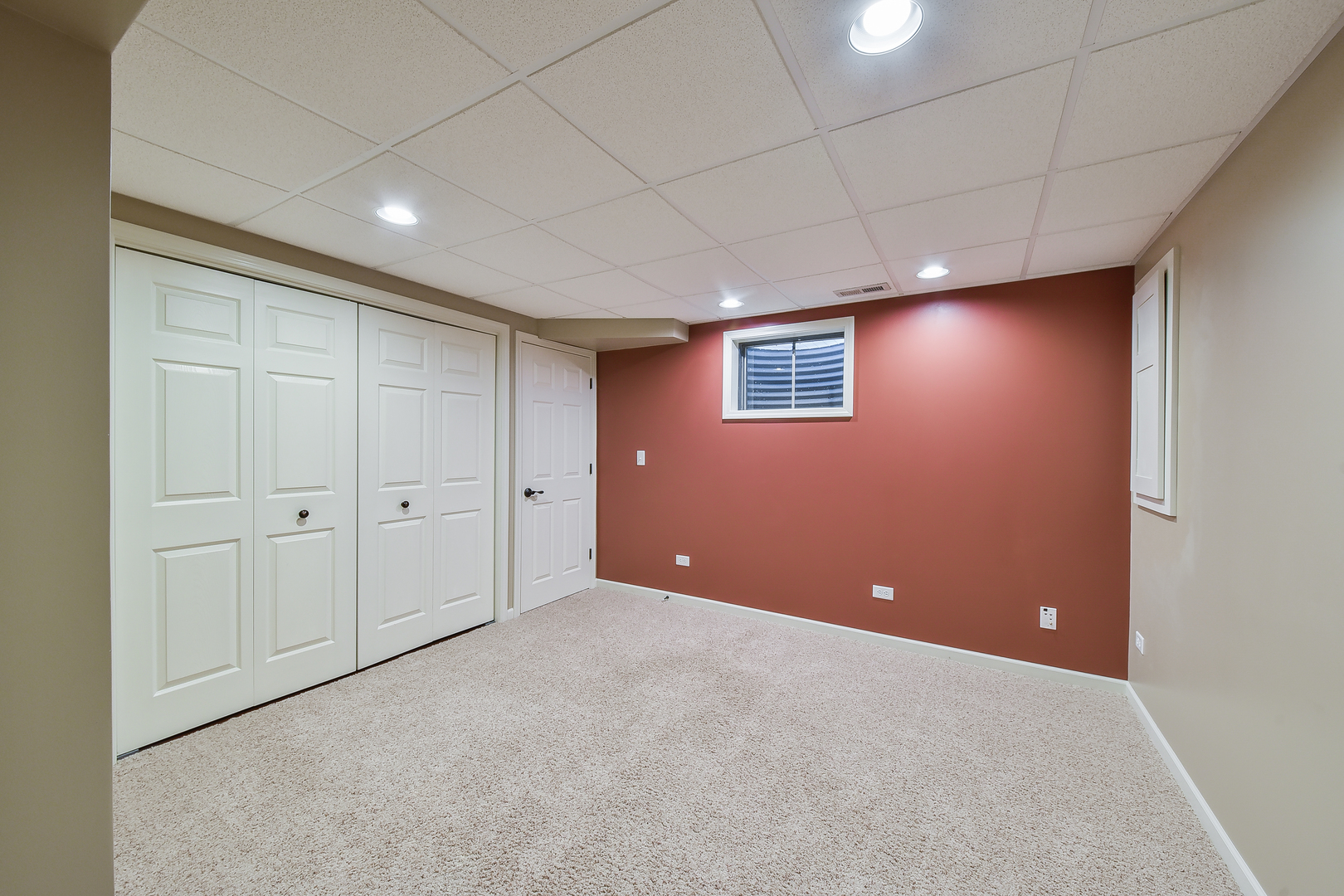 2067 Childs Court, Wheaton, IL 60187
