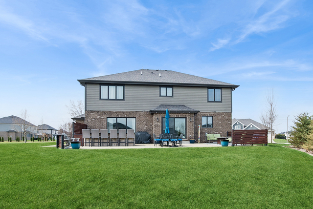 24111 S Blue Waters Drive, Manhattan, IL 60442