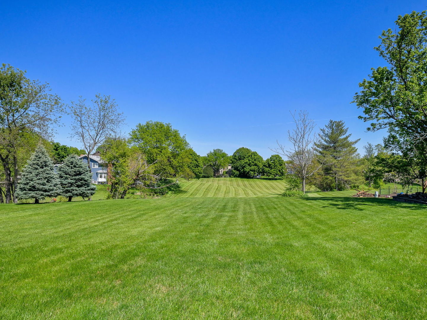 632 Olesen Drive, Naperville, IL 60540