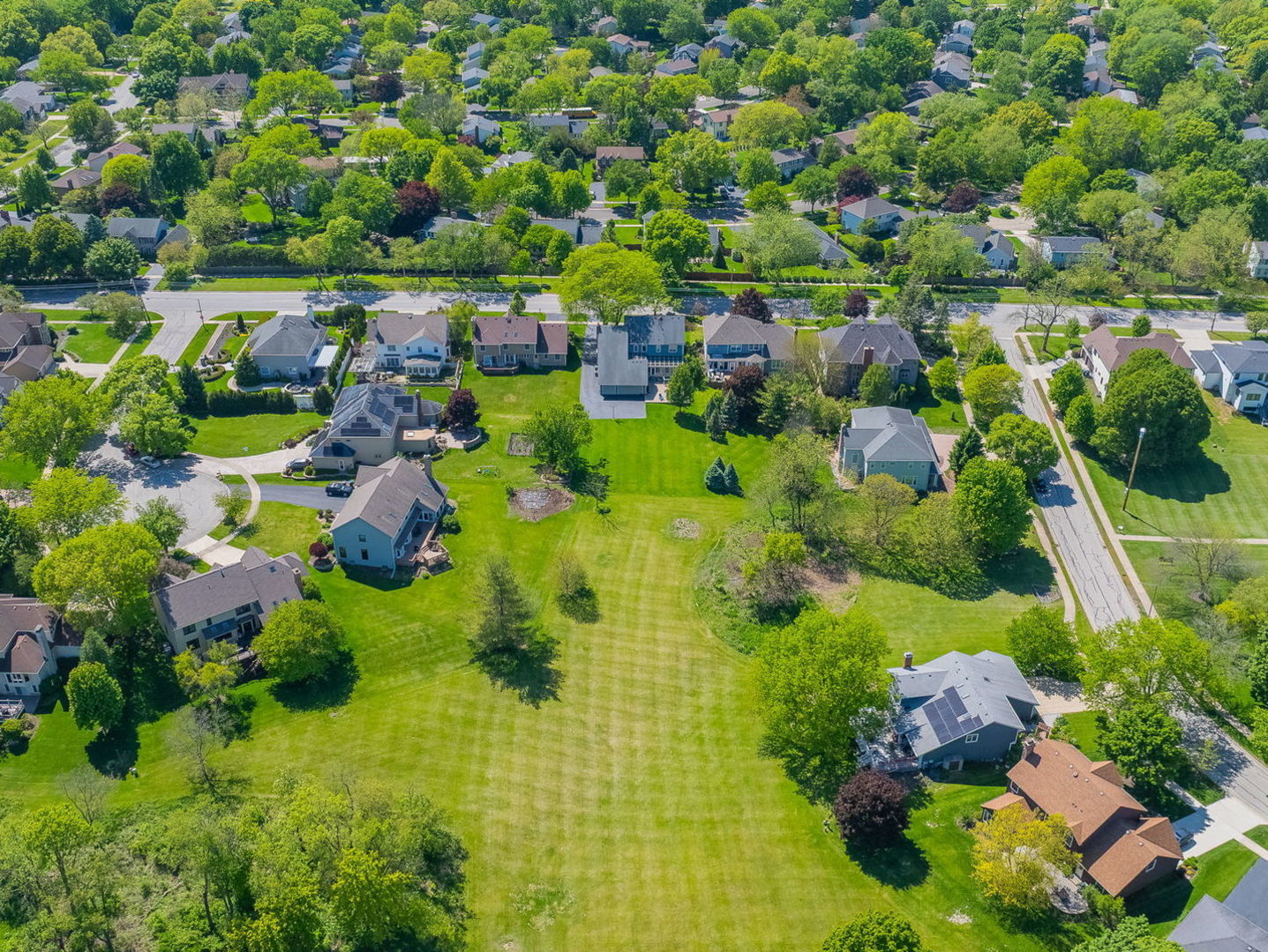 632 Olesen Drive, Naperville, IL 60540