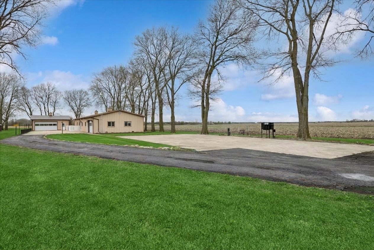 1430 N 30th Road, Ottawa, IL 61350