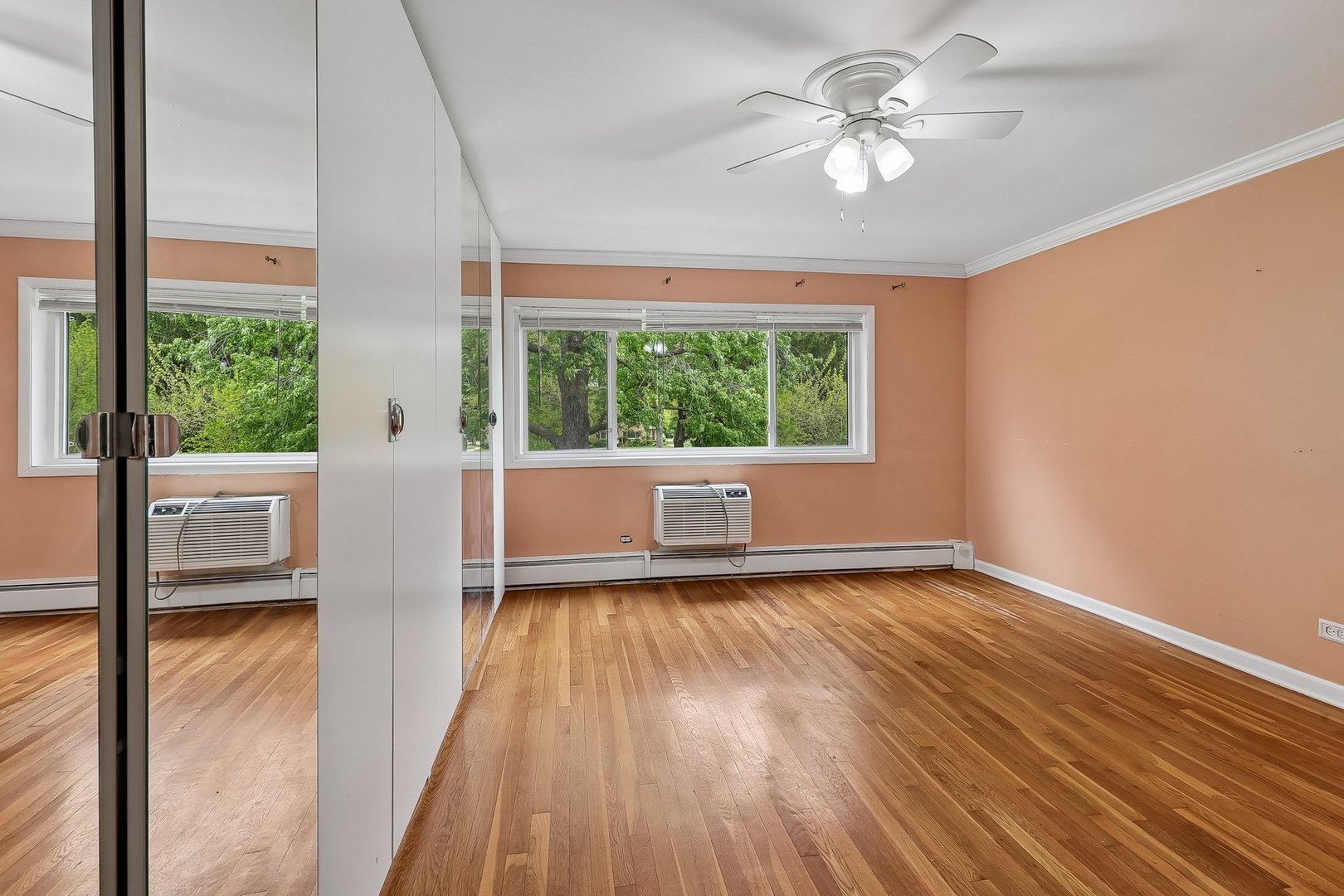 718 Dempster Street #G106, Mount Prospect, IL 60056