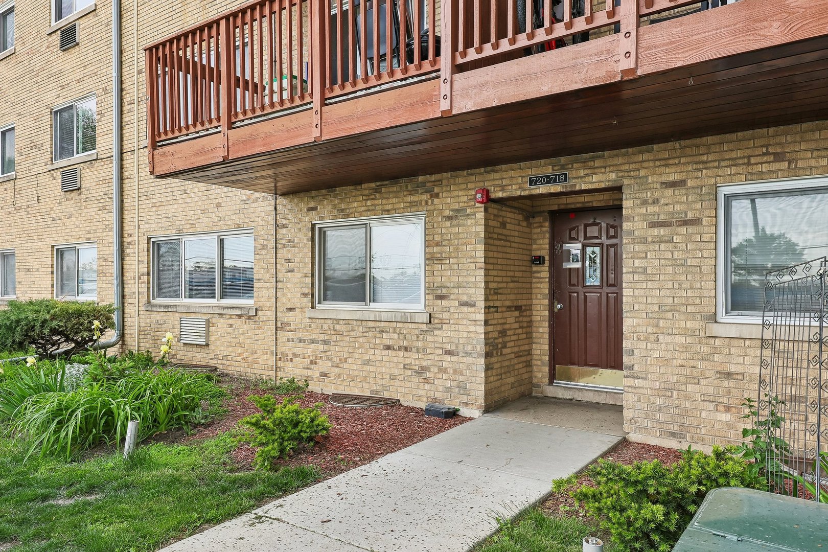 718 Dempster Street #G106, Mount Prospect, IL 60056