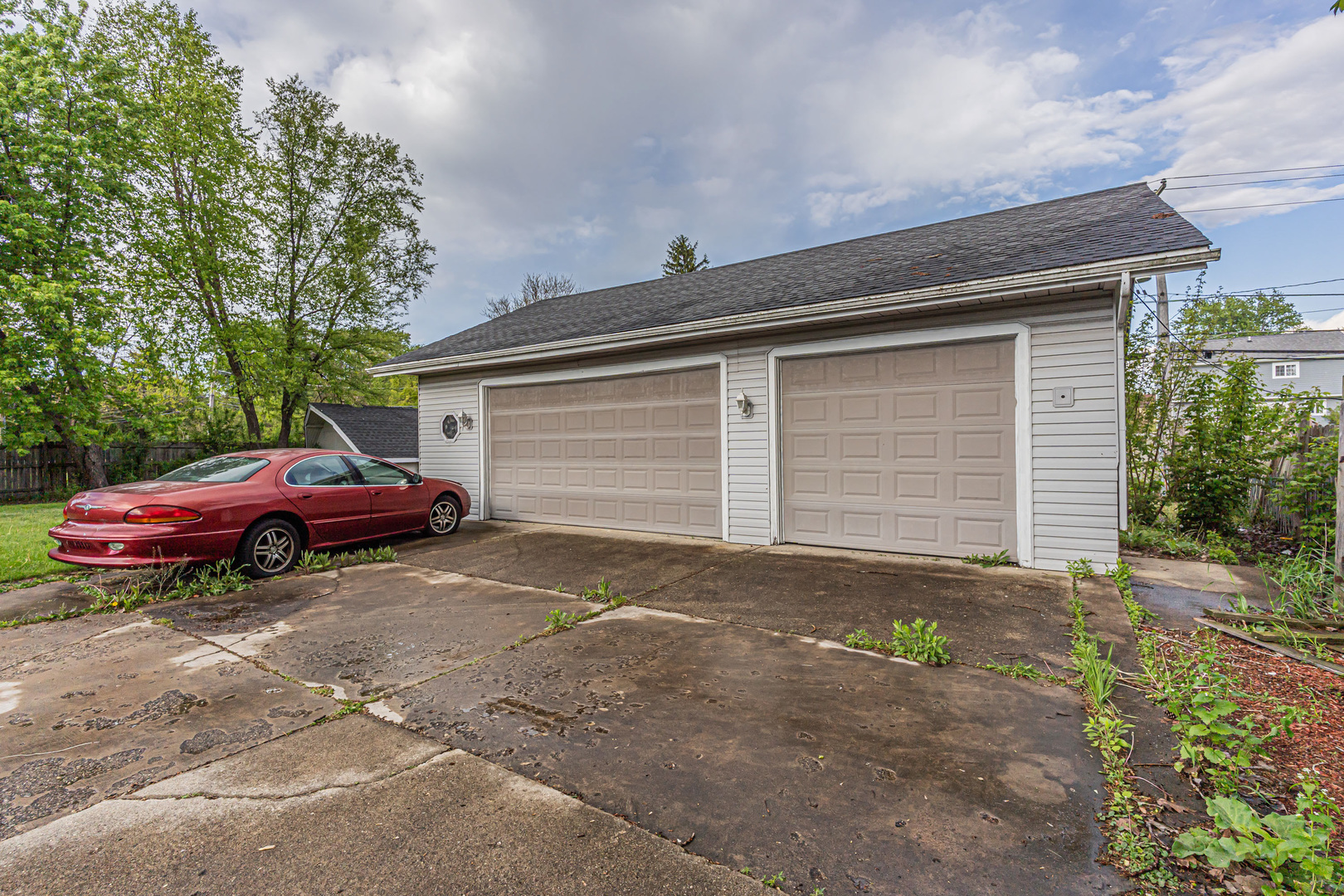 1275 Bloomingdale Road, Glendale Heights, IL 60139