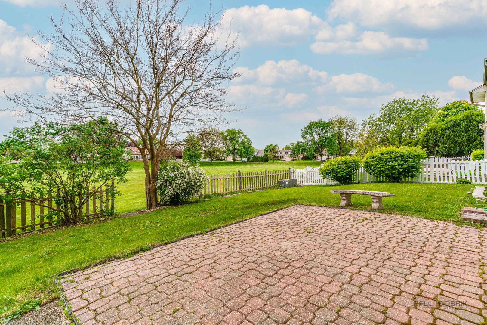 1255 W Dexter Lane, Hoffman Estates, IL 60169