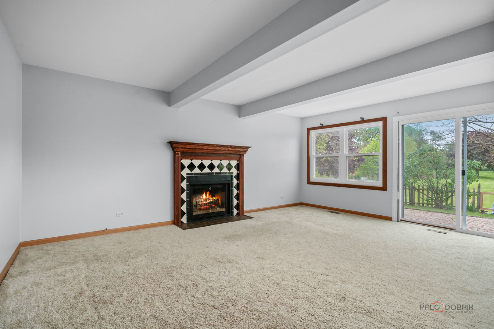 1255 W Dexter Lane, Hoffman Estates, IL 60169