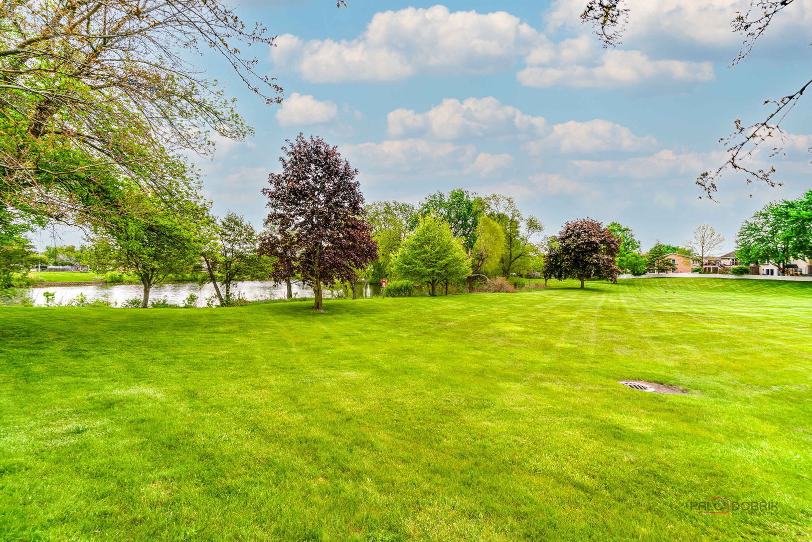1255 W Dexter Lane, Hoffman Estates, IL 60169