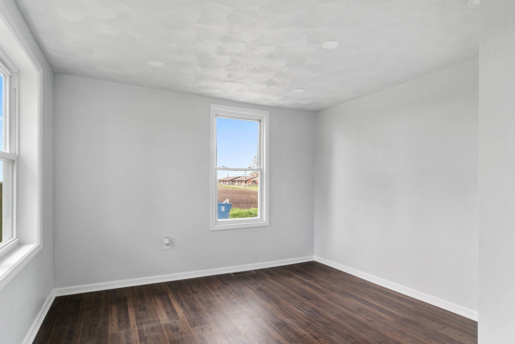 102 8th Avenue, Mendota, IL 61342