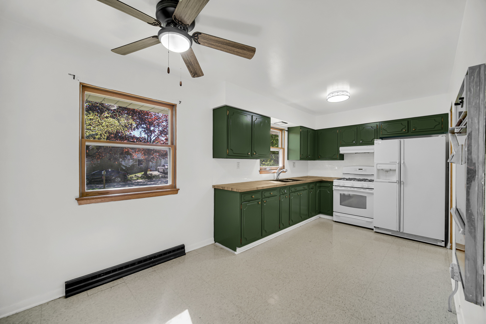 37606 N Geraghty Avenue, Beach Park, IL 60087