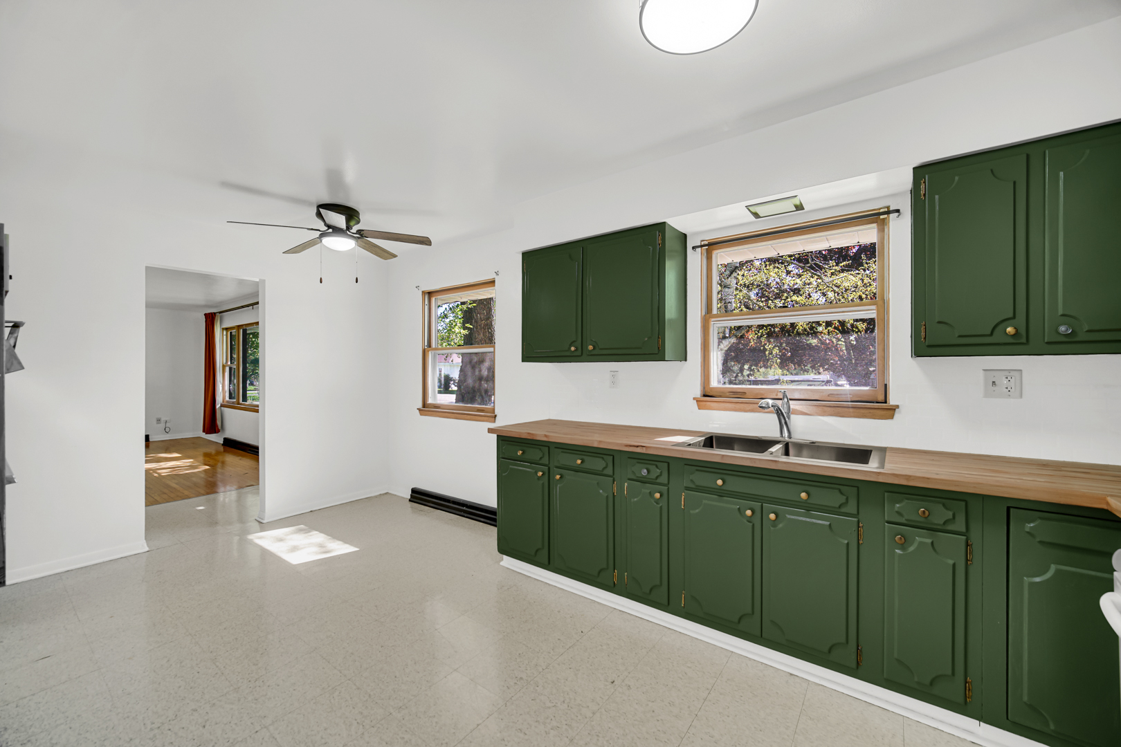 37606 N Geraghty Avenue, Beach Park, IL 60087