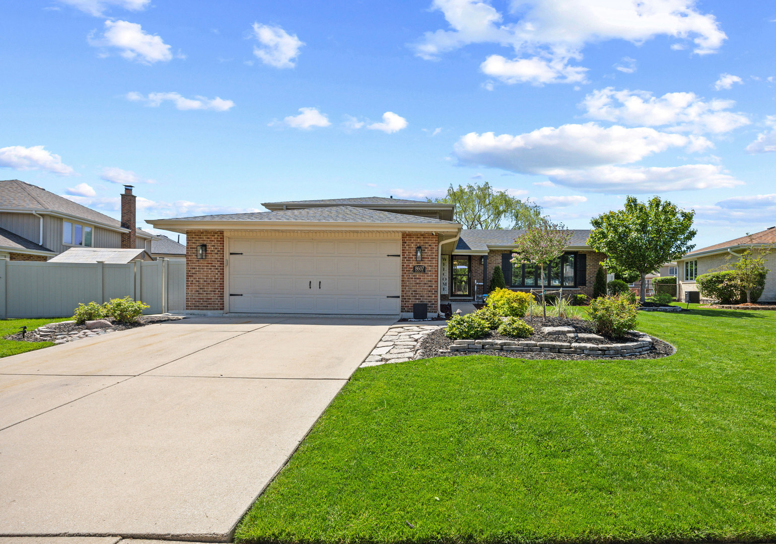 8607 Bethany Lane, Tinley Park, IL 60487