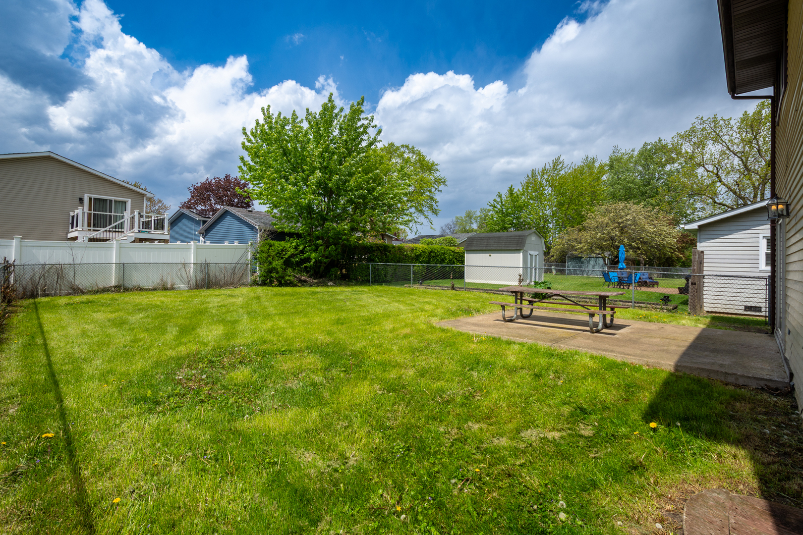 322 Maple Lane, Round Lake, IL 60073