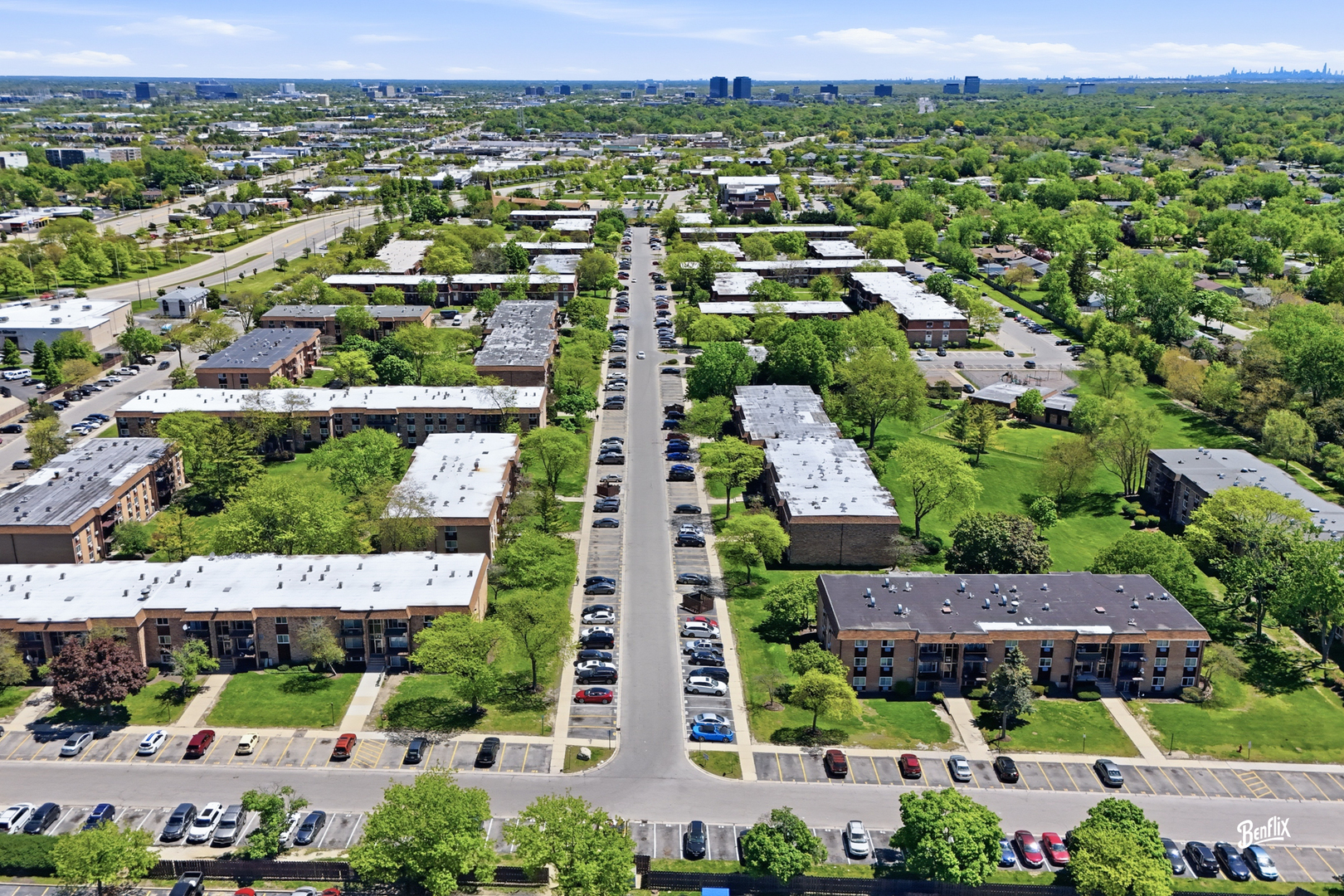 720 Hill Drive #8-302, Hoffman Estates, IL 60169