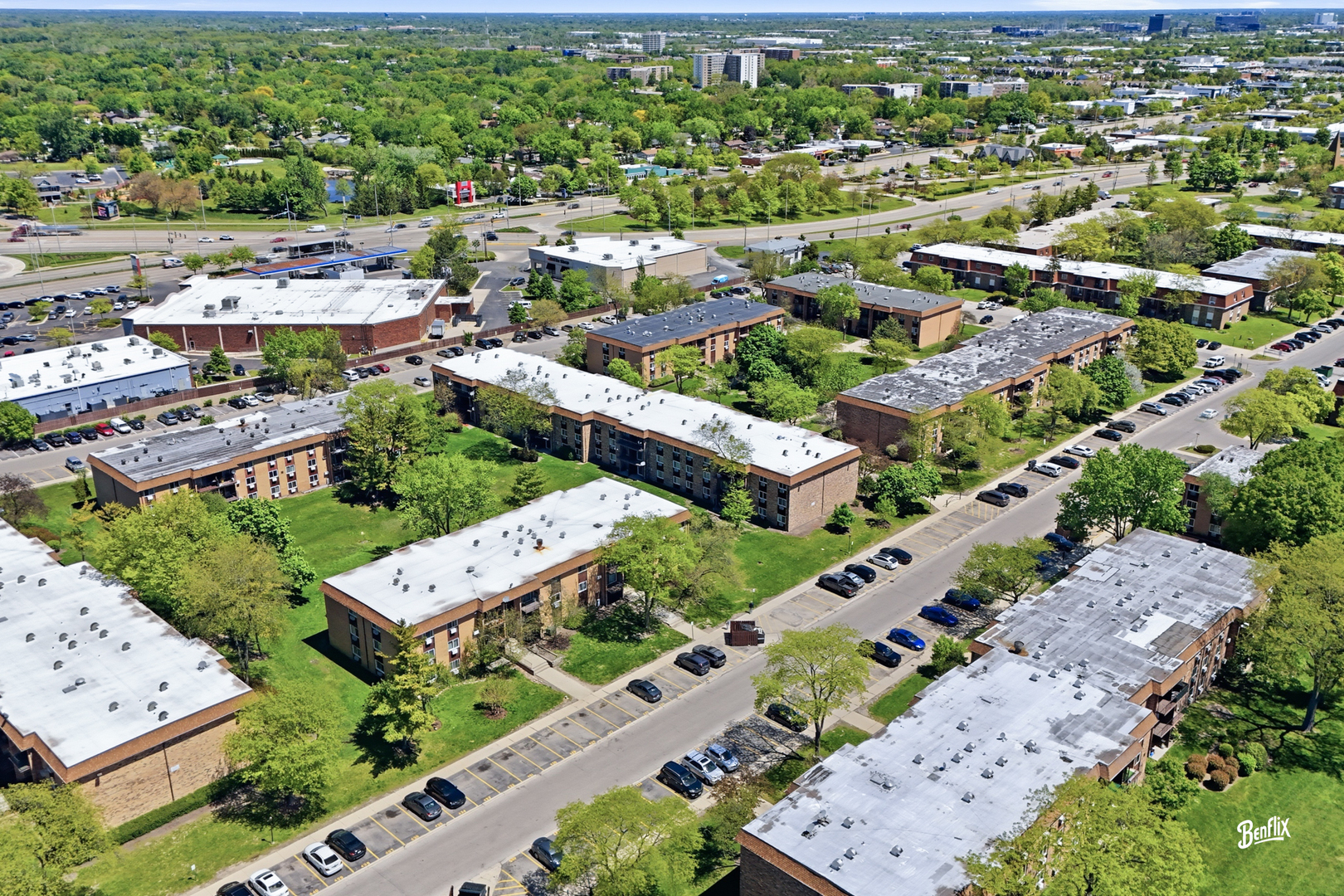 720 Hill Drive #8-302, Hoffman Estates, IL 60169