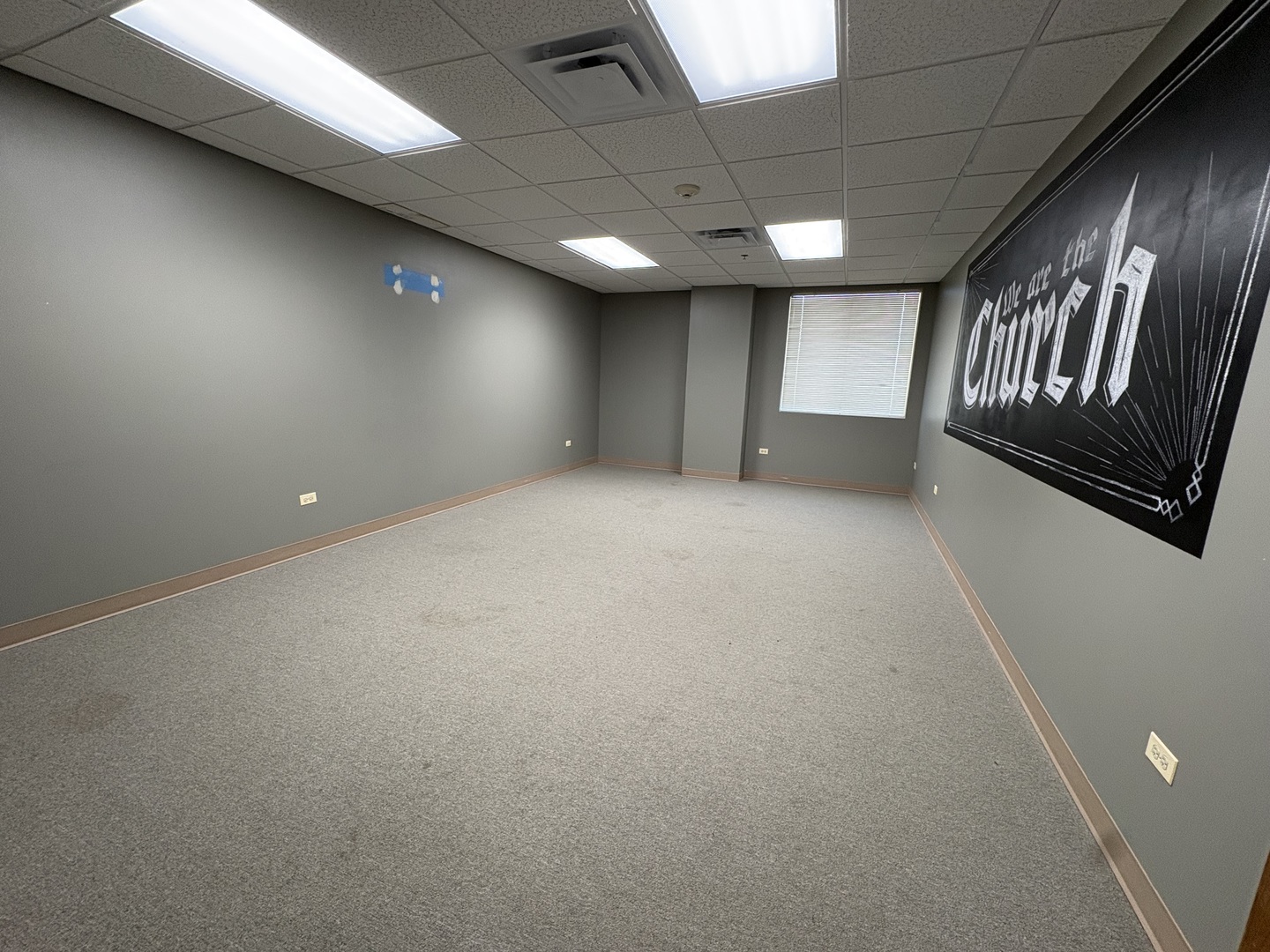 480 E Roosevelt Road, West Chicago, IL 60185