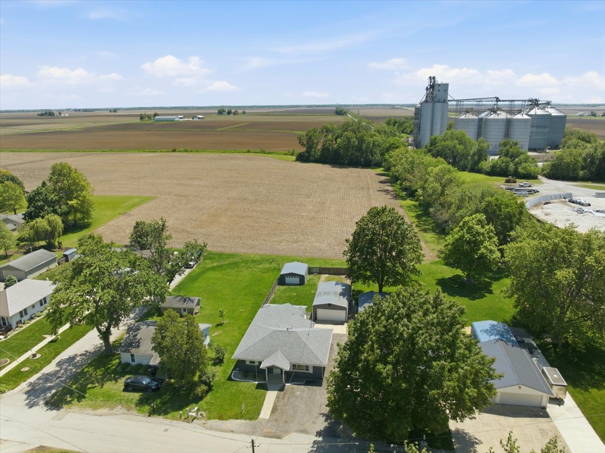 205 E Sullivan Street, Heyworth, IL 61745