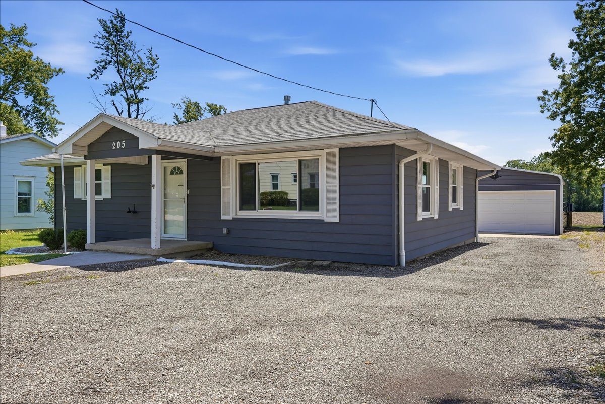 205 E Sullivan Street, Heyworth, IL 61745
