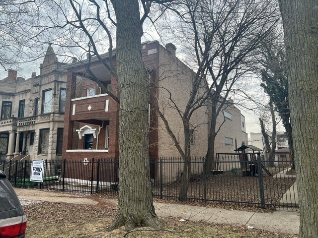3445 W Adams Street, Chicago, IL 60624