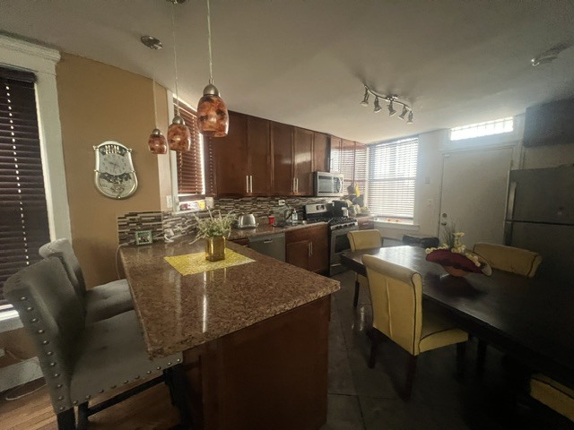 3445 W Adams Street, Chicago, IL 60624
