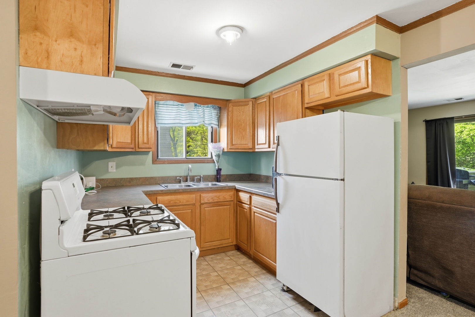 14457 Lamon Avenue #2S, Midlothian, IL 60445